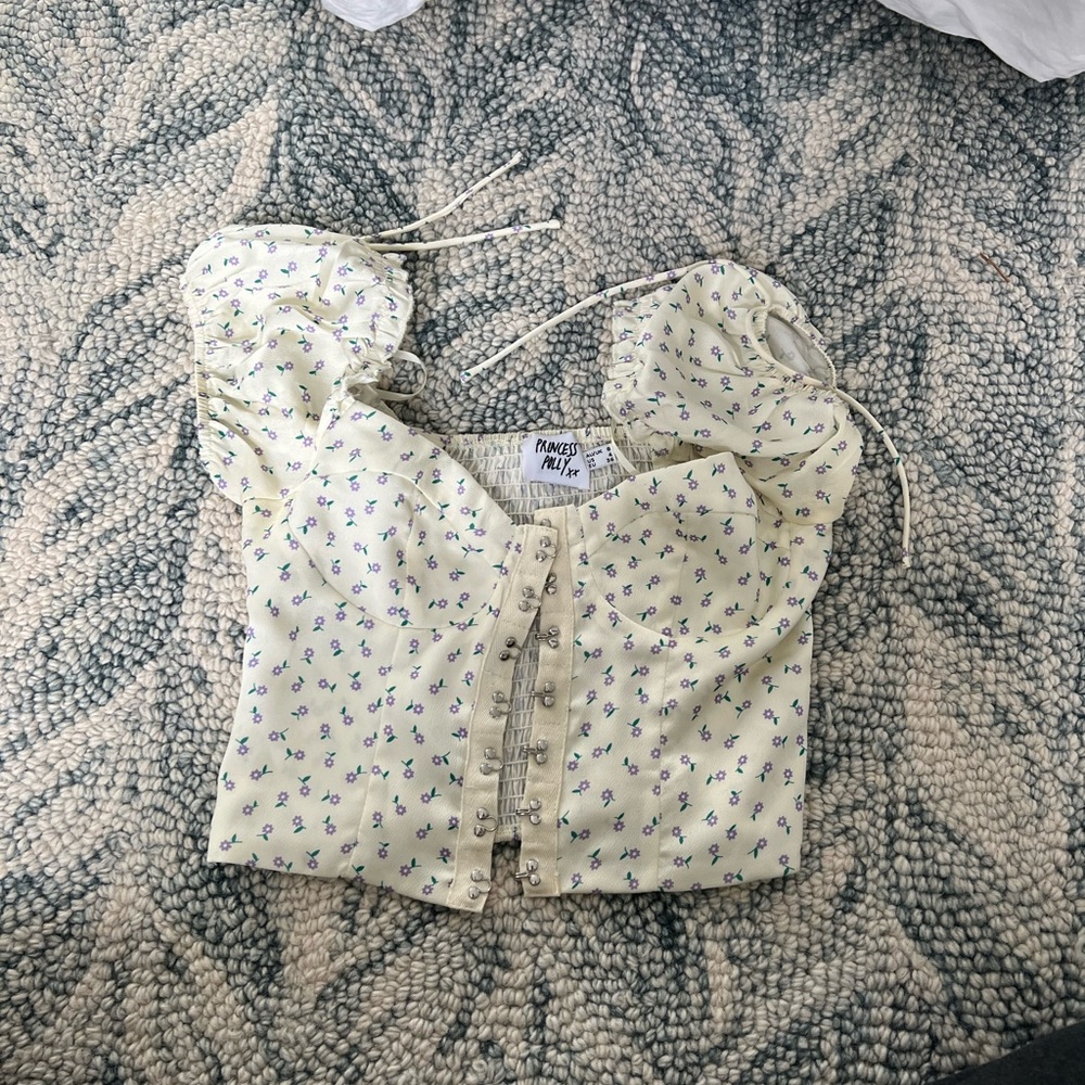 Princess polly top